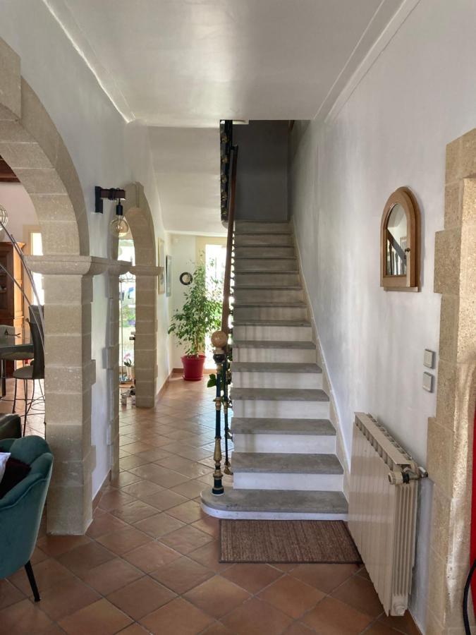 Villa Entre Vigne Et Camargue Générac Exterior foto
